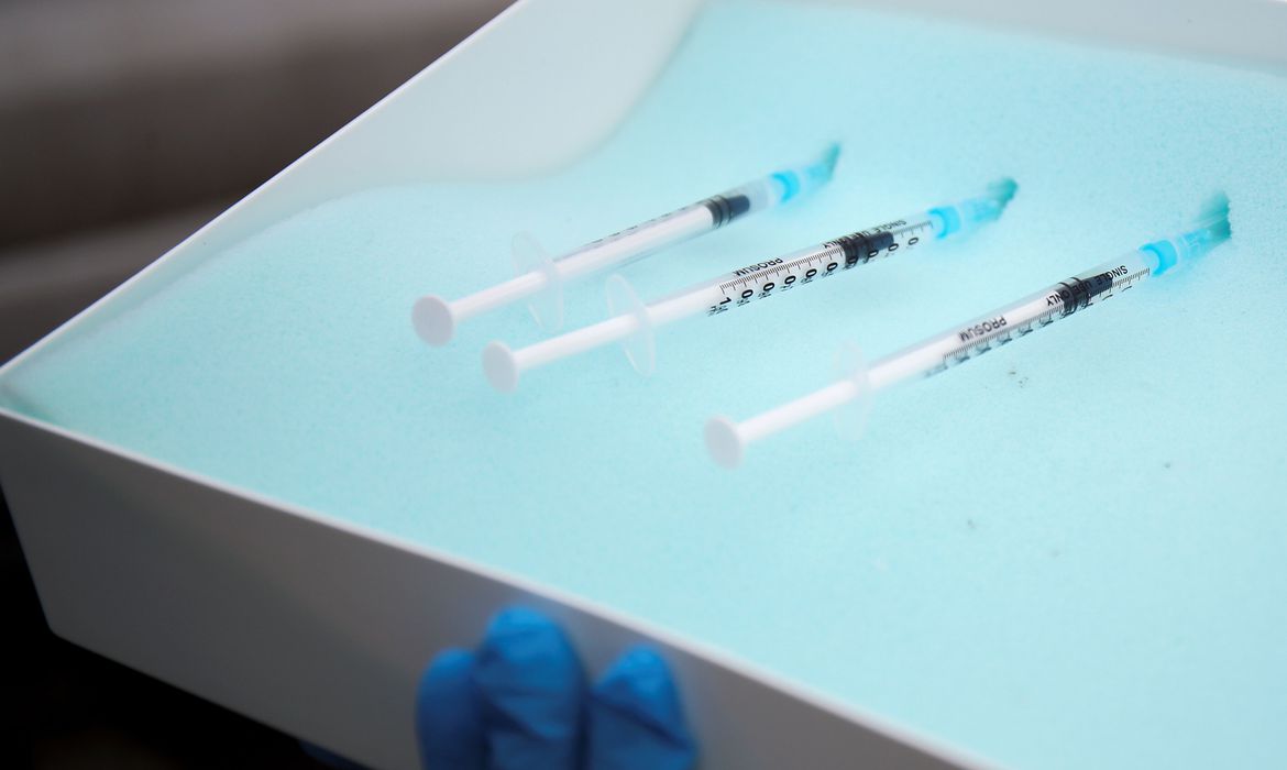 taxa-de-eficacia-geral-da-coronavac-e-de-50,38%