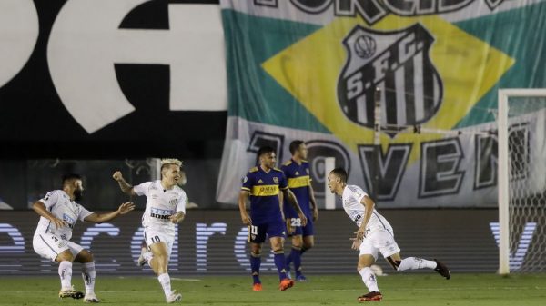 santos-atropela-boca-e-garante-final-brasileira-na-libertadores