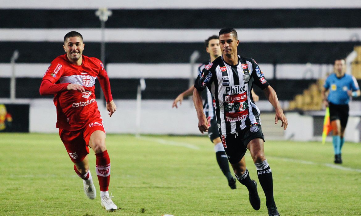 serie-b:-em-jogo-de-cinco-gols,-operario-vence-crb-e-ainda-sonha