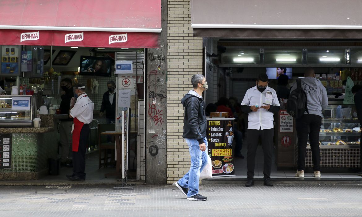 fgv:-confianca-empresarial-tem-pessimismo-moderado-para-o-1o-semestre