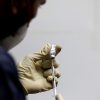 clinicas-particulares-brasileiras-negociam-compra-de-vacina-da-india