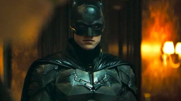 Robert Pattinson vestido como Batman, no filme ‘The Batman’ (Divulgação/Warner)