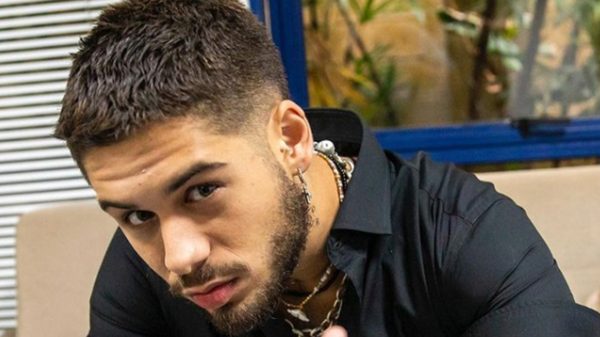 Zé Felipe sofre processo por plágio da música "Toma Toma Vapo Vapo" (Instagram)