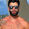Gusttavo Lima virou assunto ao surgir de sunga curtindo passeio de lancha (Instagram)