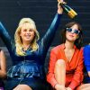 Dakota Johnson, Rebel Wilson, Alison Brie e Leslie Mann estrelam na comédia "Como ser solteira" (Divulgação)
