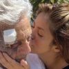 Shakira com seu pai, William Mebarak, de 91 anos