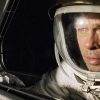 Em Ad Astra Brad Pitt faz uma interpretação emocionante de um astronauta solitário (Foto: Divulgação)