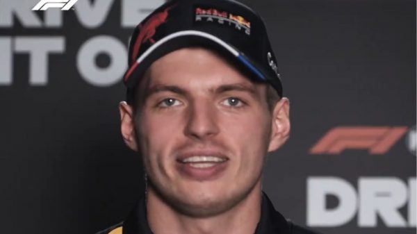 Verstappen deu mais um show na F1