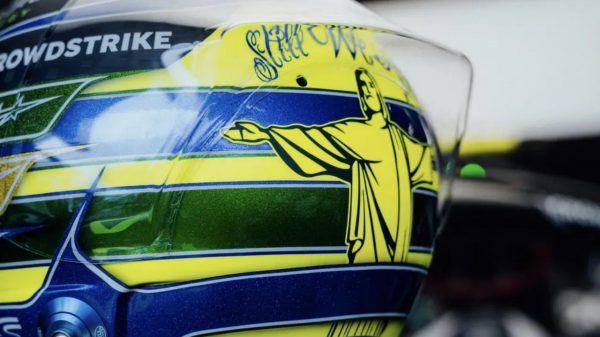 Hamilton vai homenagear o Brasil em seu capacete