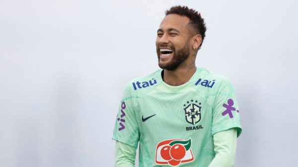 Neymar falou sobre o clima quente do clássico