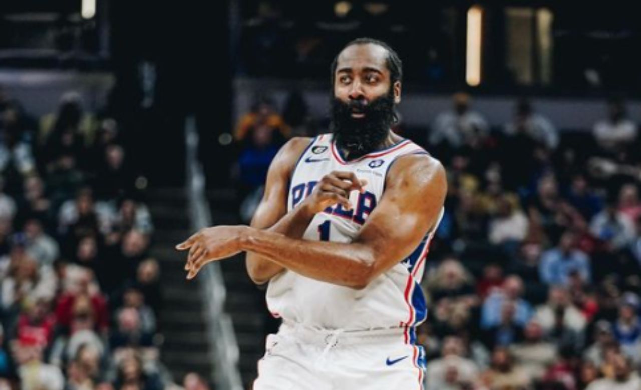 James Harden foi o destaque da vitória dos Clippers