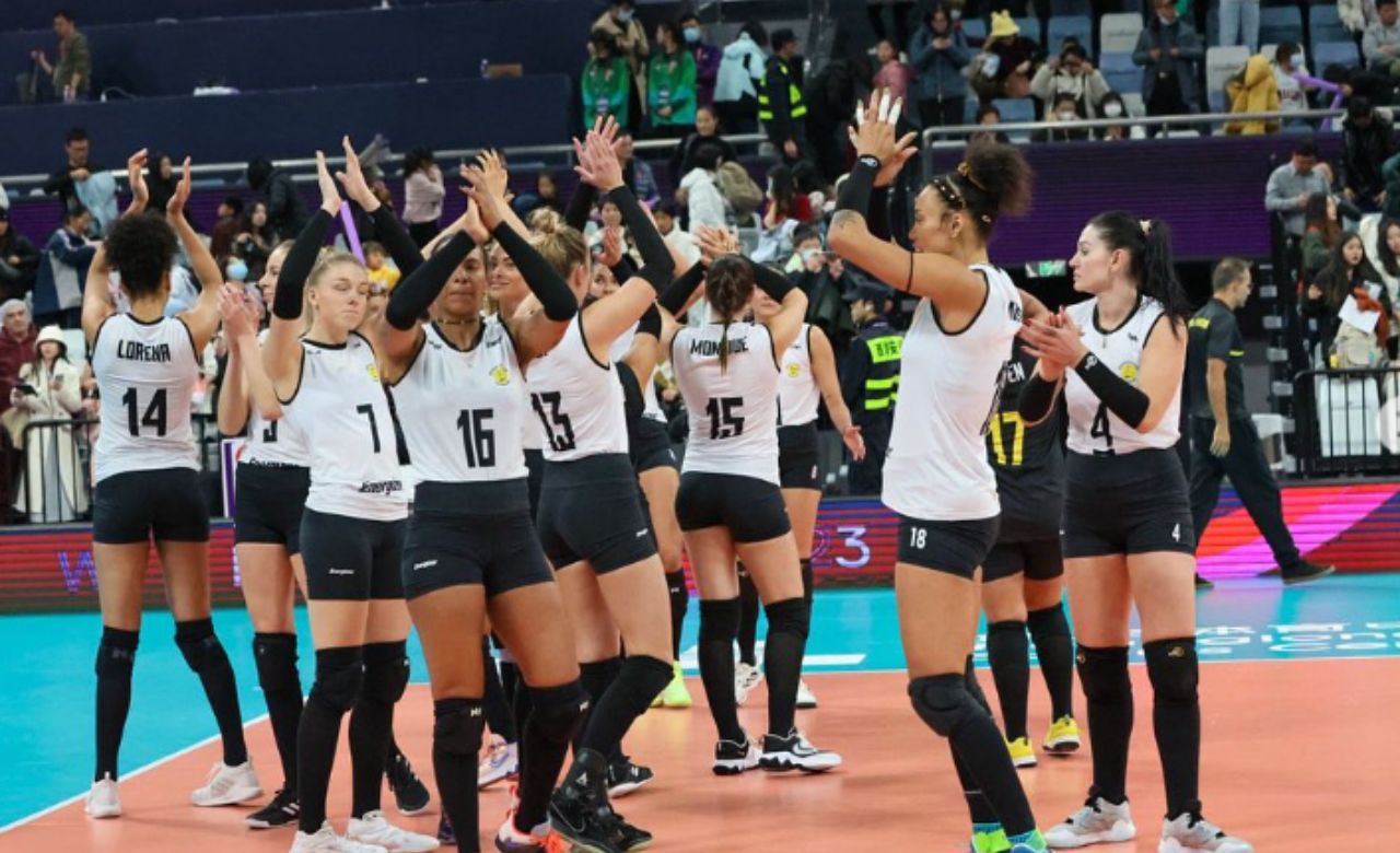 Praia Clube vai lutar pelo bronze no Mundial