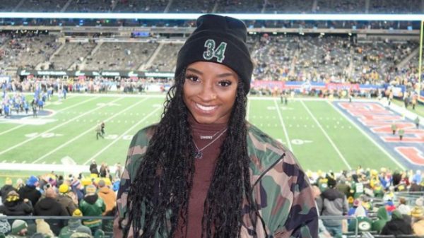 Simone Biles detalhou a vida quando criança