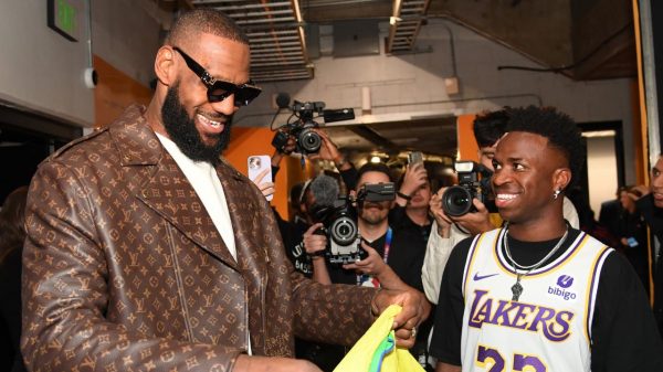 Vinicius Jr conheceu LeBron James na NBA