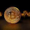 Autor de "Pai Rico, Pai Pobre" recomenda o investimento em Bitcoin