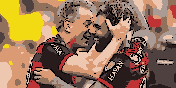 Gabigol comemora com o presidente do Flamengo, Rodolfo Landim