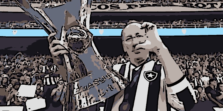 John Textor posa com a taça do Brasileirão e comemora ano vitorioso para o Botafogo