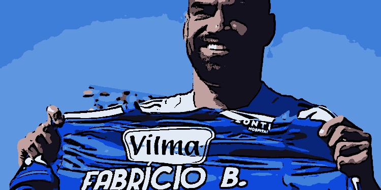 Fabrício Bruno foi apresentado pelo Cruzeiro nos EUA, após deixar o Flamengo