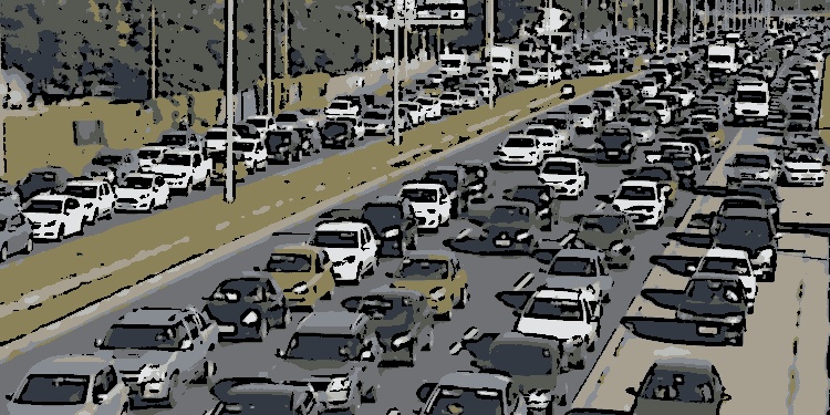 O IPVA 2025 é cobrado anualmente e varia entre 2% e 4% do valor venal do veículo