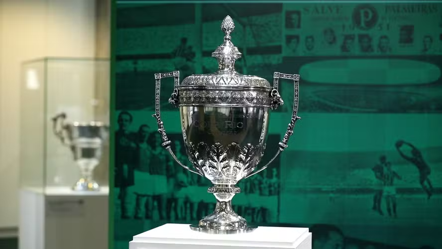 Taça da Copa Rio 1951, o primeiro mundial de clubes (Foto: Divulgação)